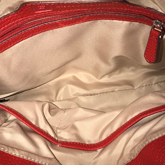 Wilsons Leather Shoulder Bag - Picture 4 of 6